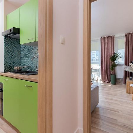 Mokotow Apartments Reytan By Noclegi Renters Warschau Buitenkant foto