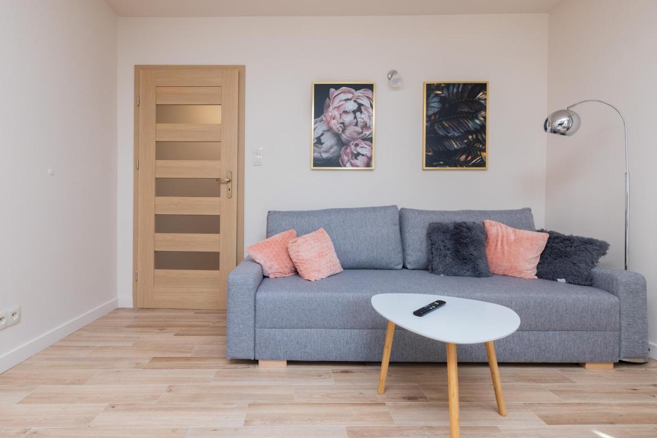 Mokotow Apartments Reytan By Noclegi Renters Warschau Buitenkant foto