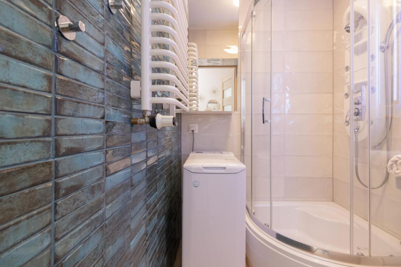 Mokotow Apartments Reytan By Noclegi Renters Warschau Buitenkant foto